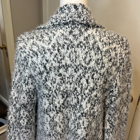 NWT BB Dakota White & Gray Open Front Knit Eyelash Cardigan, Size Medium - Picture 13 of 16